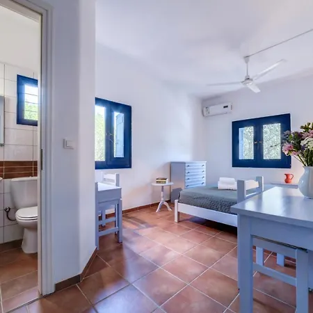 Peggy's Place, Traditional Cycladic House In Drios